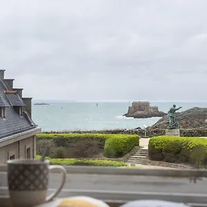 Apartment Le Plongeoir By Cocoonr, Saint-Malo